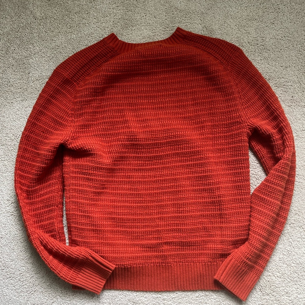 Banana Republic men’s burnt orange crew neck knit sweater NWT